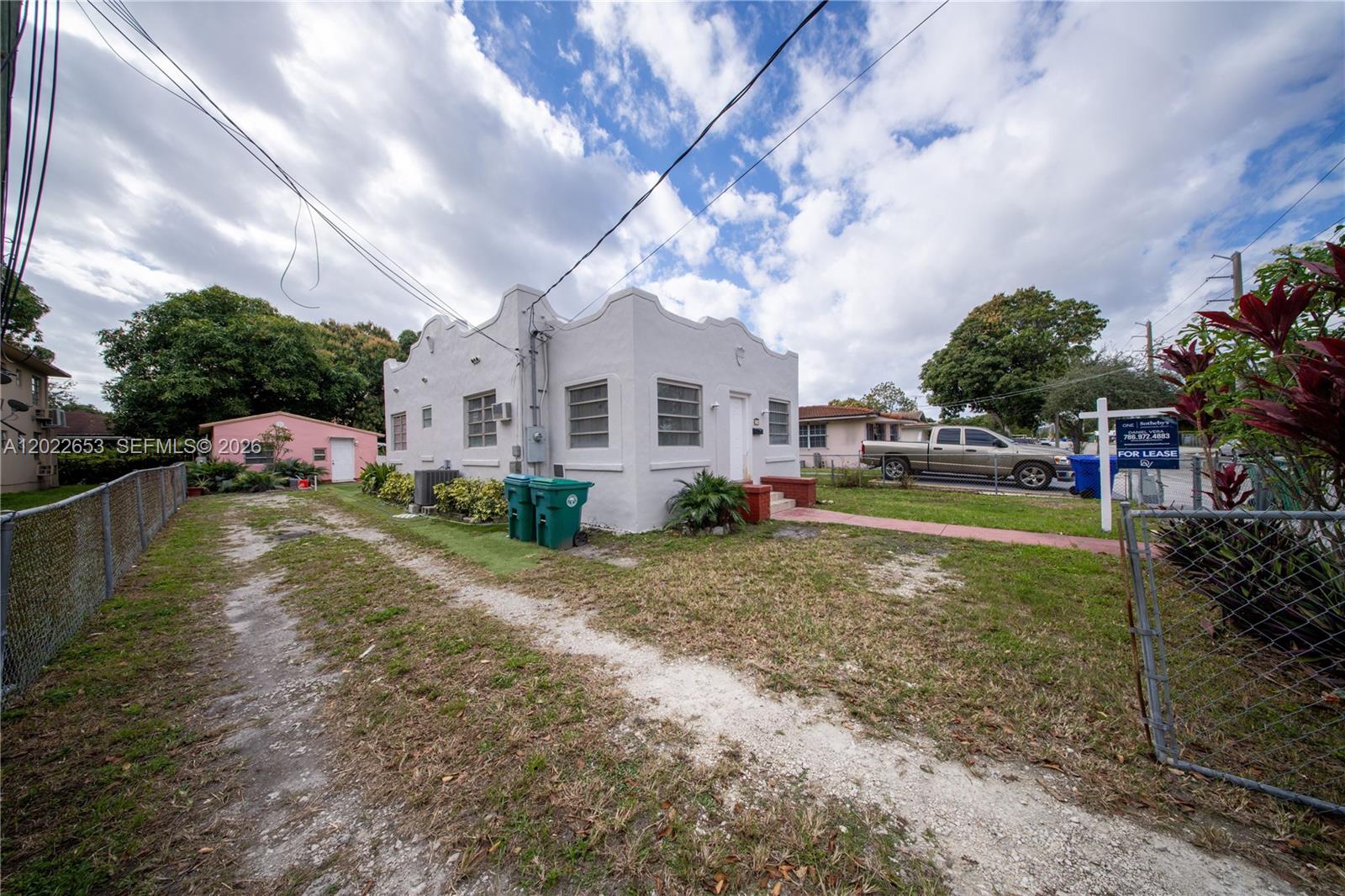 See details / 1563 sq. ft. $ 2026-05-20 0 Photo