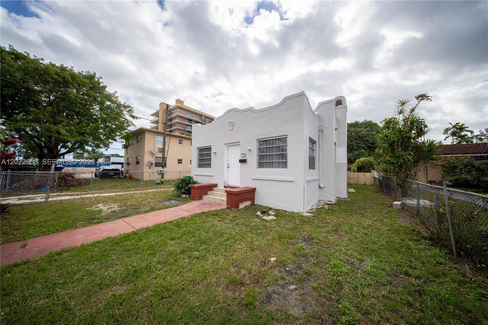 See details / 1563 sq. ft. $ 2026-05-20 0 Photo