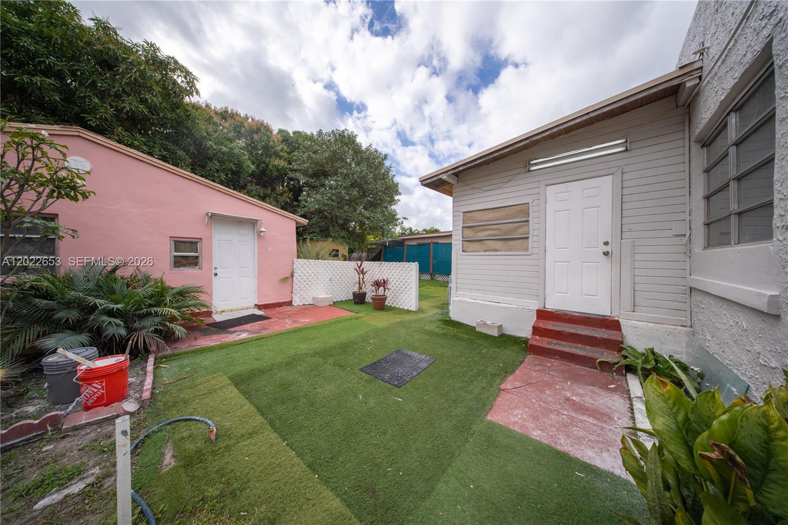 See details / 1563 sq. ft. $ 2026-05-20 0 Photo