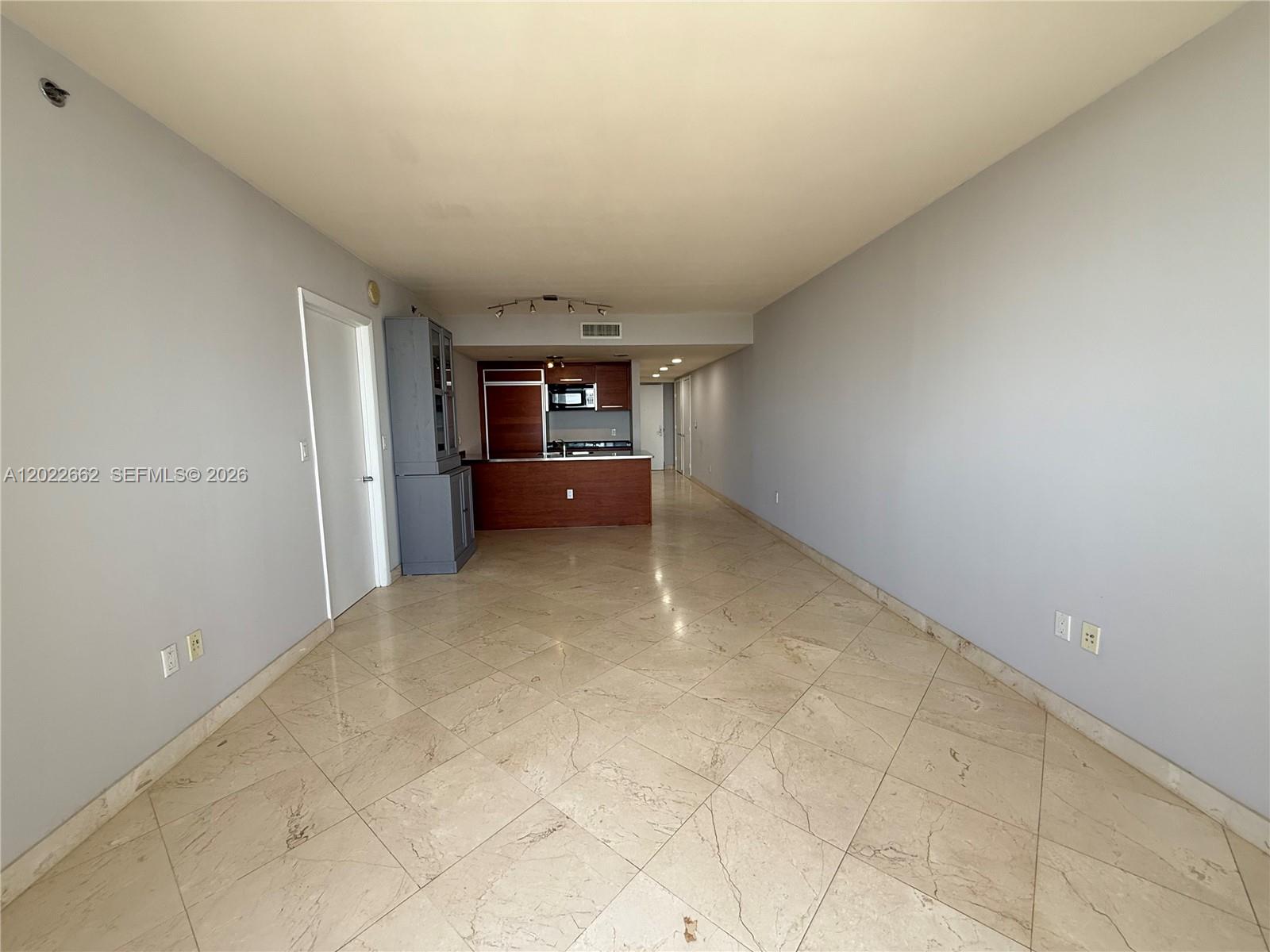 4009 2 / 1 1086 sq. ft. $ 2026-05-20 0 Photo