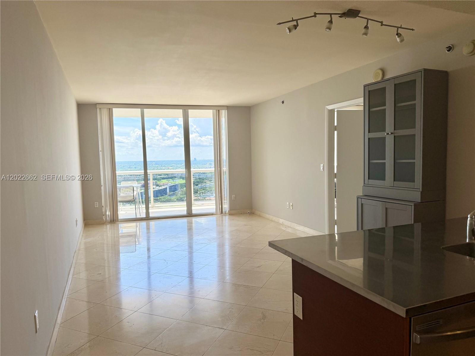 4009 2 / 1 1086 sq. ft. $ 2026-05-20 0 Photo