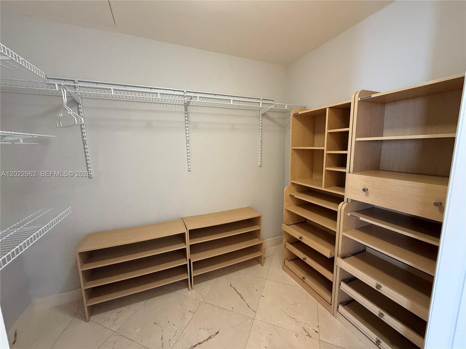 4009 2 / 1 1086 sq. ft. $ 2026-05-20 0 Photo