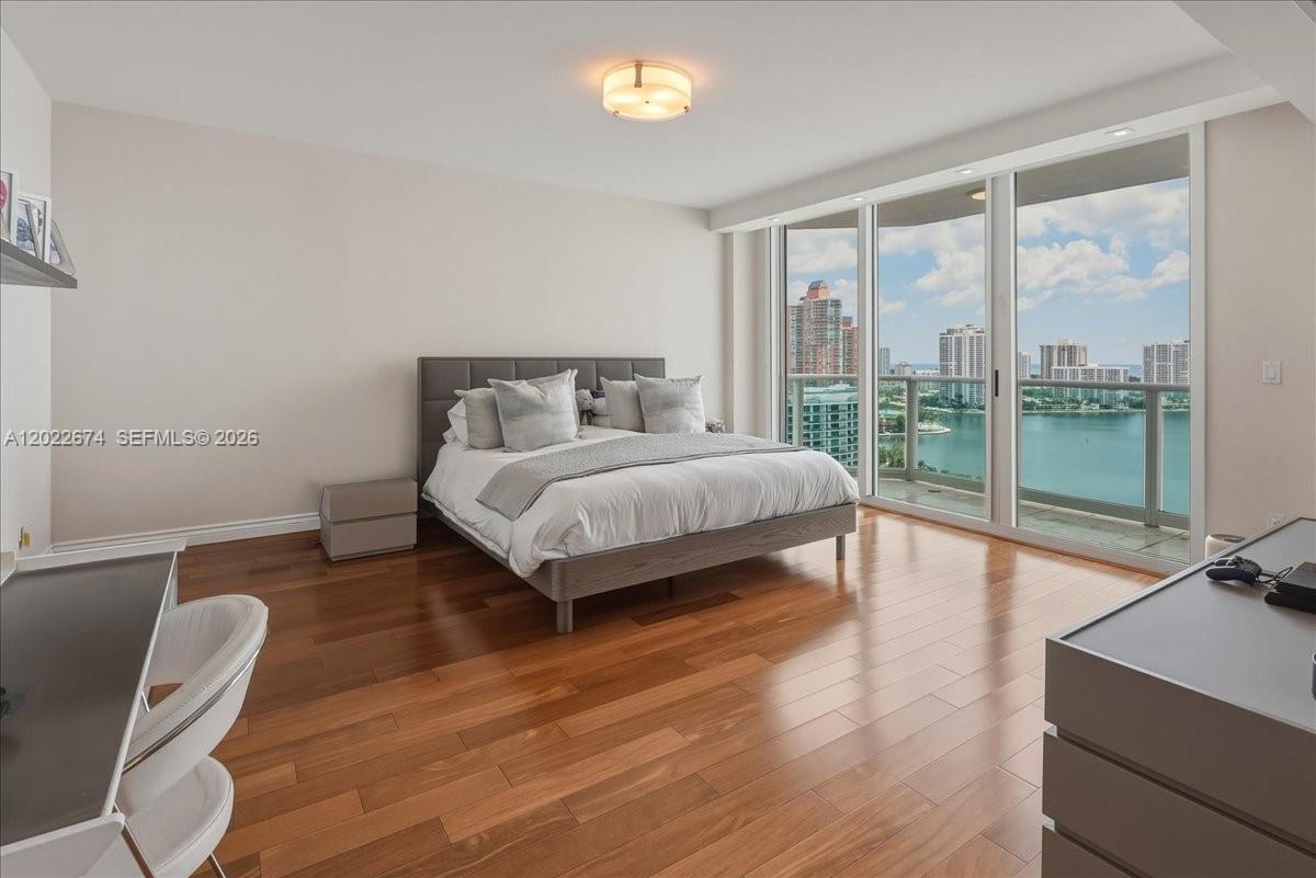 Photo of 3301 183rd St  #2101, Aventura, Florida, 33160 - MASTER