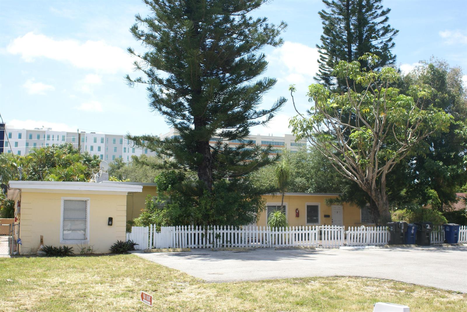 1-4  / 0 2420 sq. ft. $ 2026-06-20 0 foto
