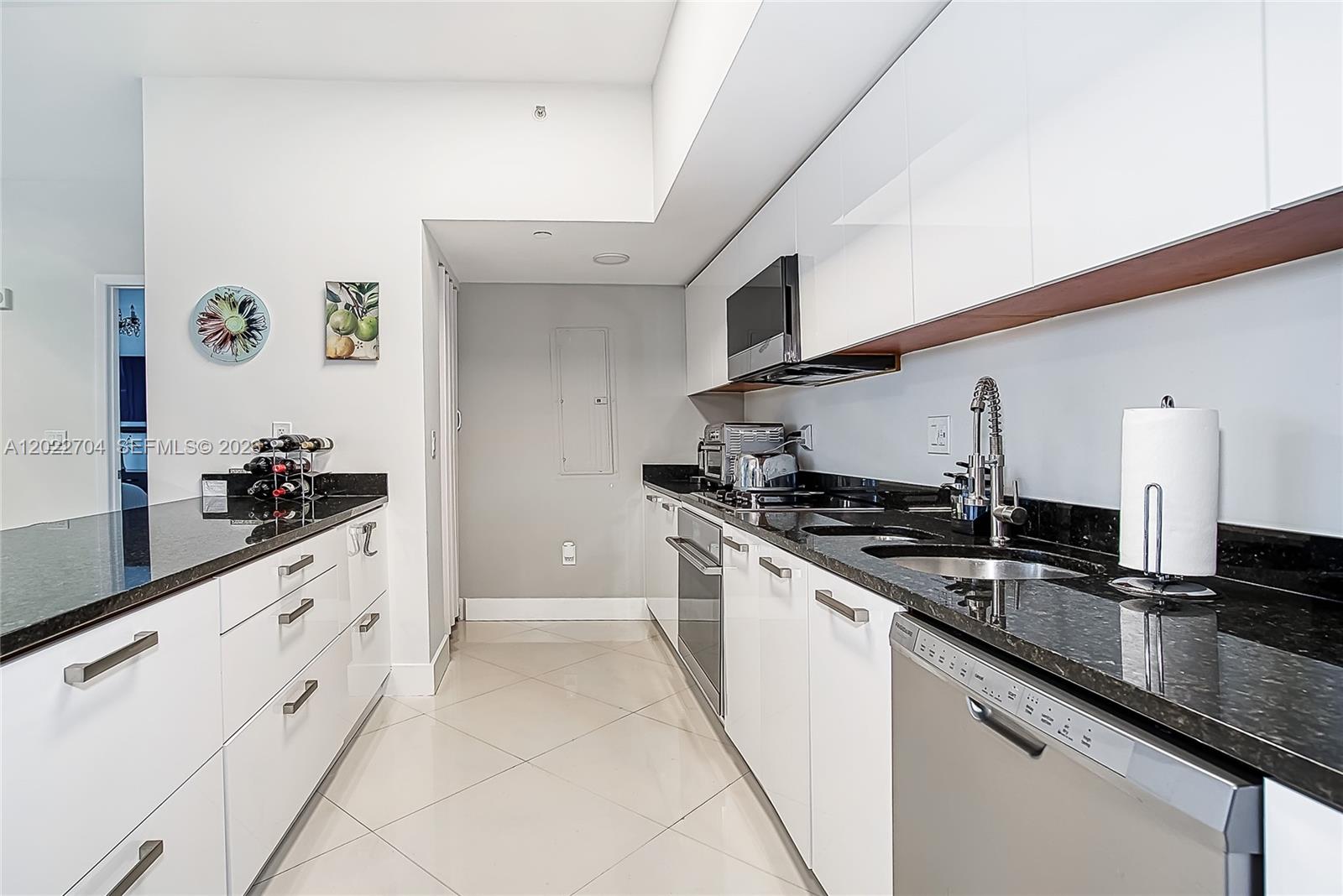 Photo of 3131 188th St  #1-1104, Aventura, Florida, 33180 - 