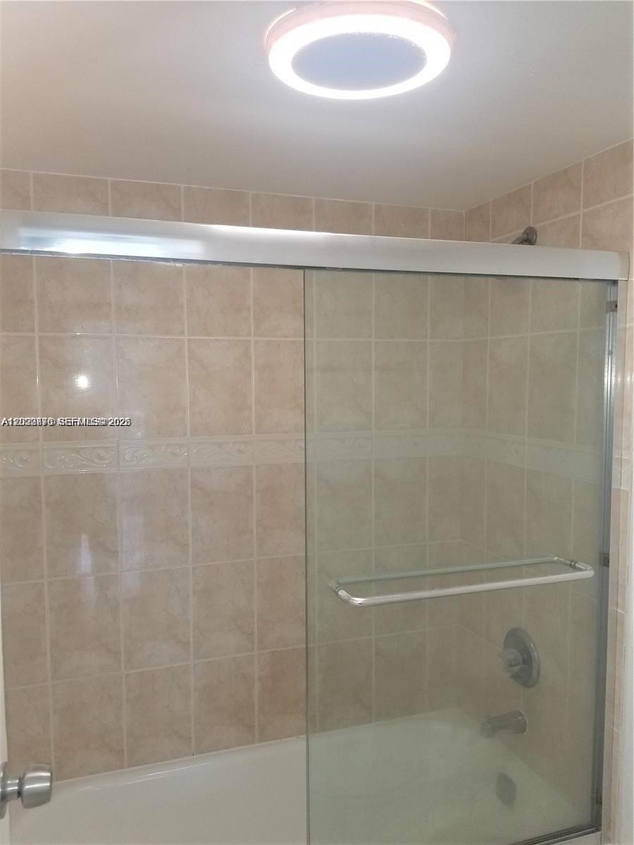 Ver detalles 208 2 / 2 1357 sq. ft. $ 2026-05-20 0 foto