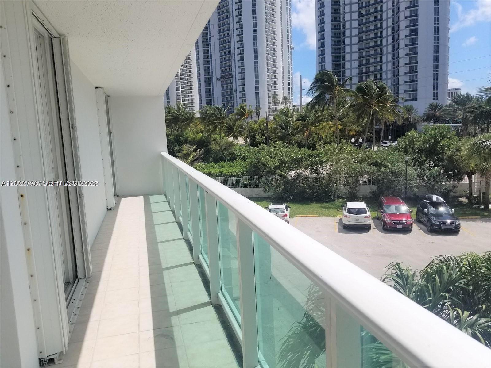 Ver detalles 208 2 / 2 1357 sq. ft. $ 2026-05-20 0 foto