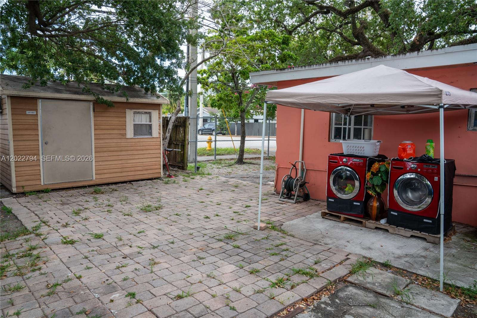 See details / 900 sq. ft. $ 2026-05-20 0 Photo