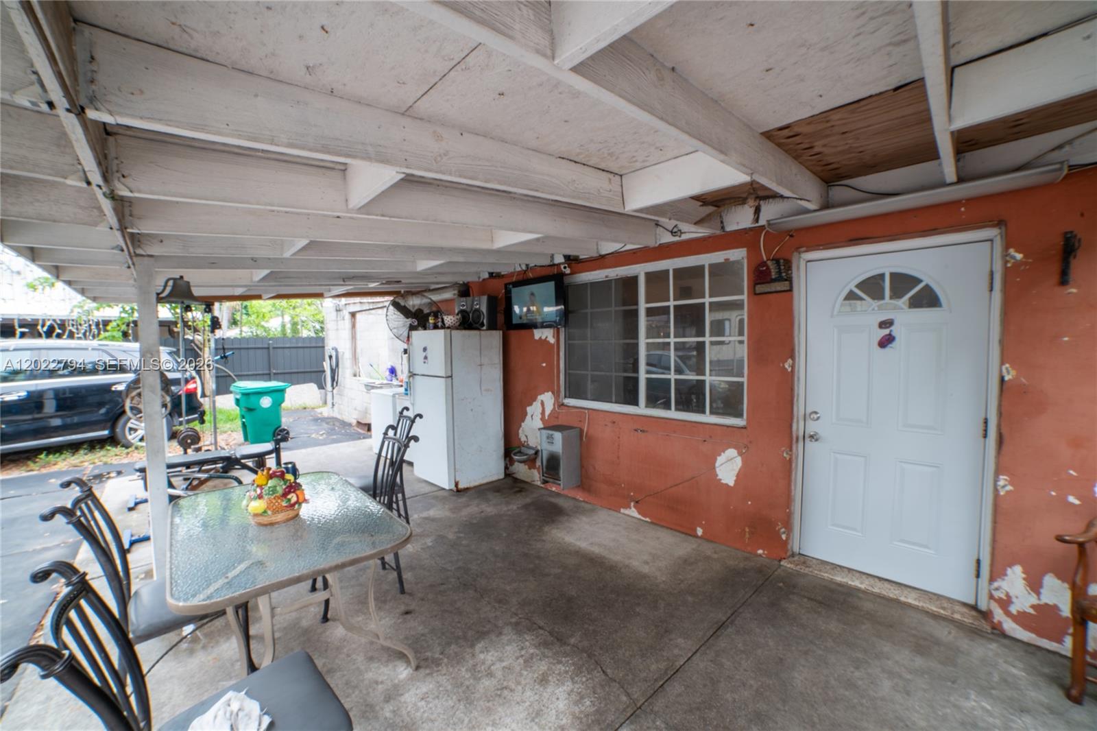 See details / 900 sq. ft. $ 2026-05-20 0 Photo