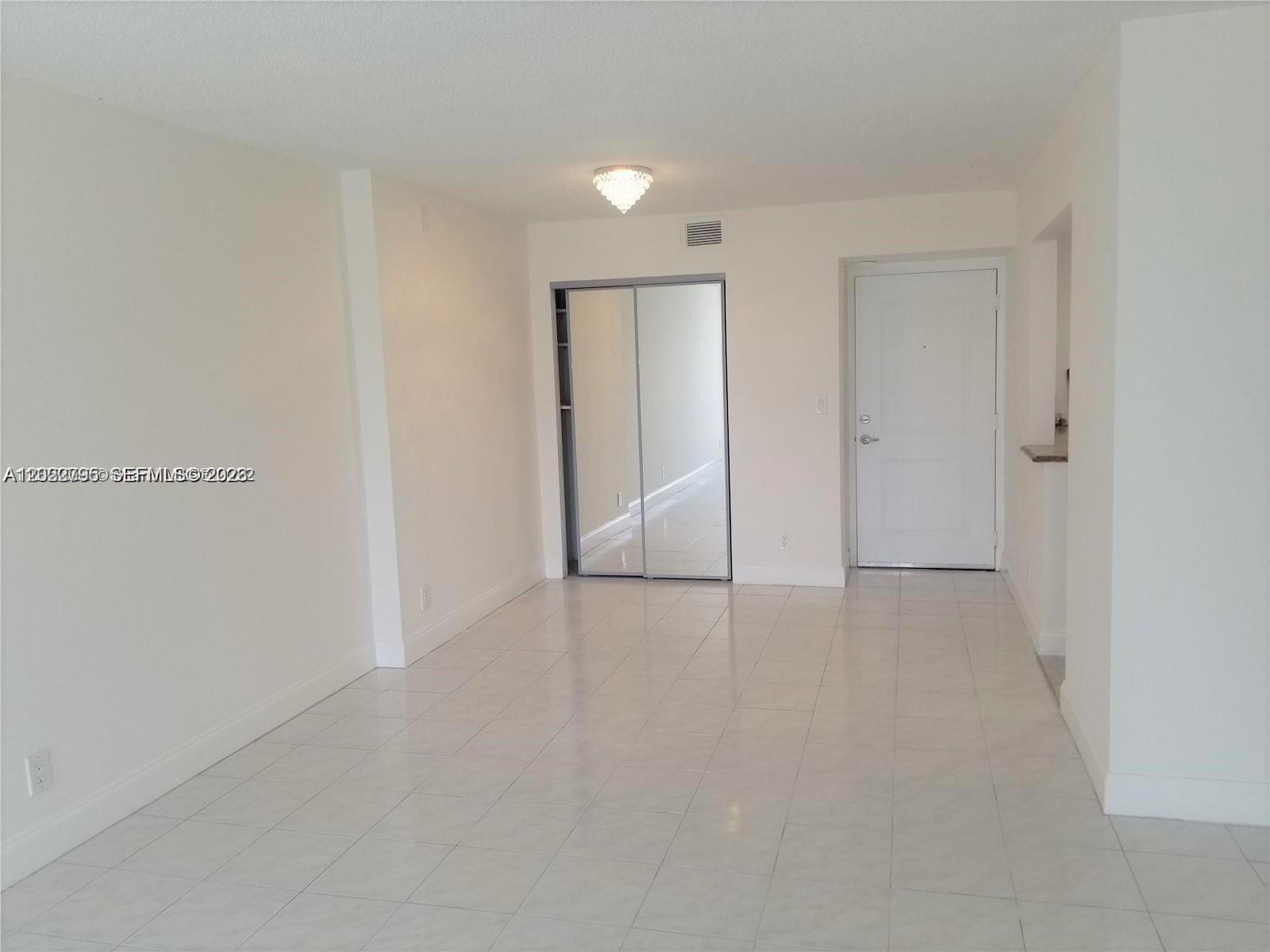 Ver detalles 208 2 / 2 1357 sq. ft. $ 2026-05-20 0 foto