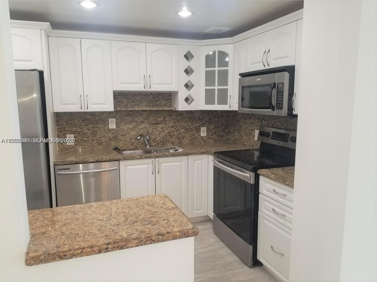 Ver detalles 208 2 / 2 1357 sq. ft. $ 2026-05-20 0 foto