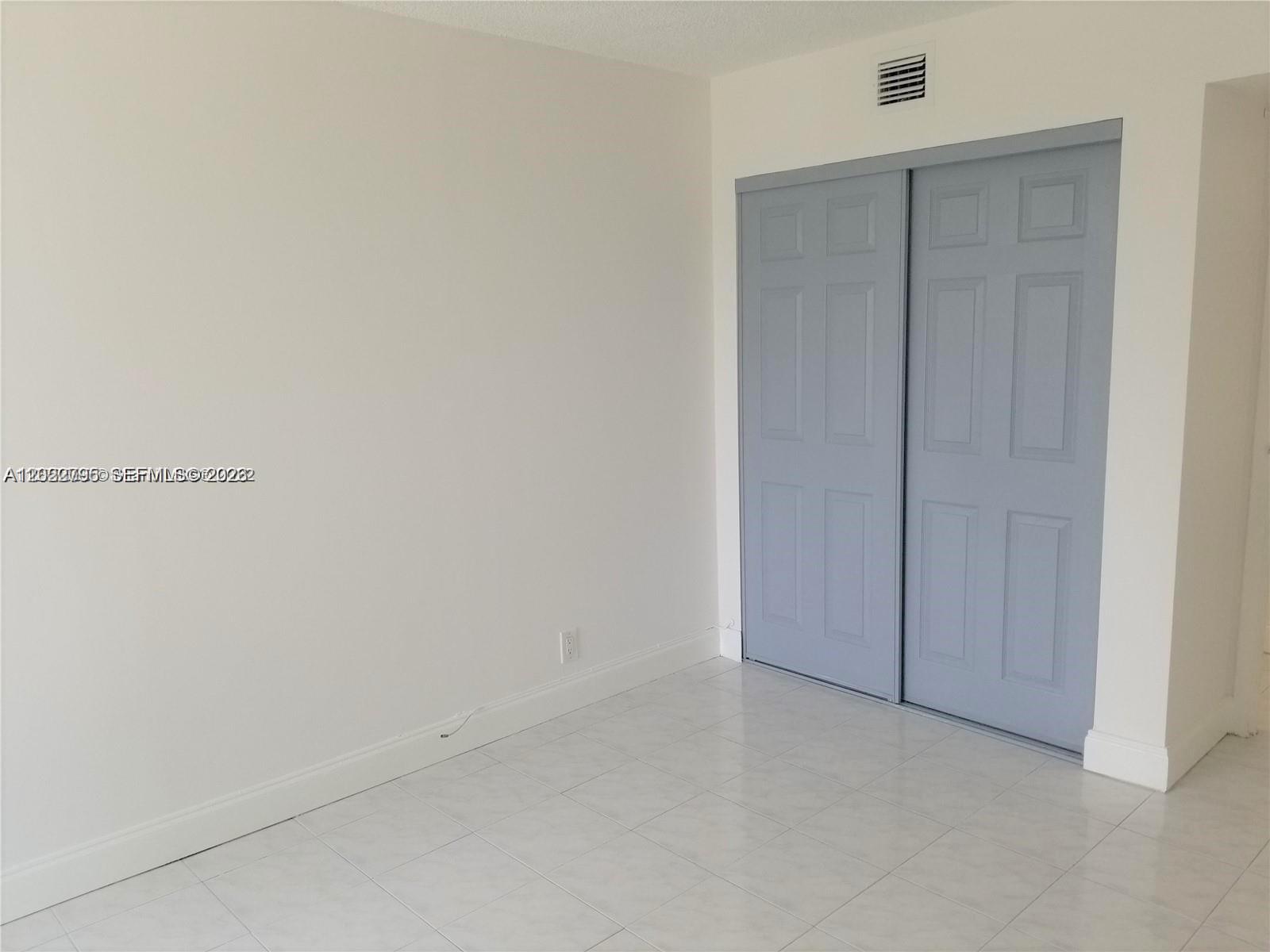 Ver detalles 208 2 / 2 1357 sq. ft. $ 2026-05-20 0 foto