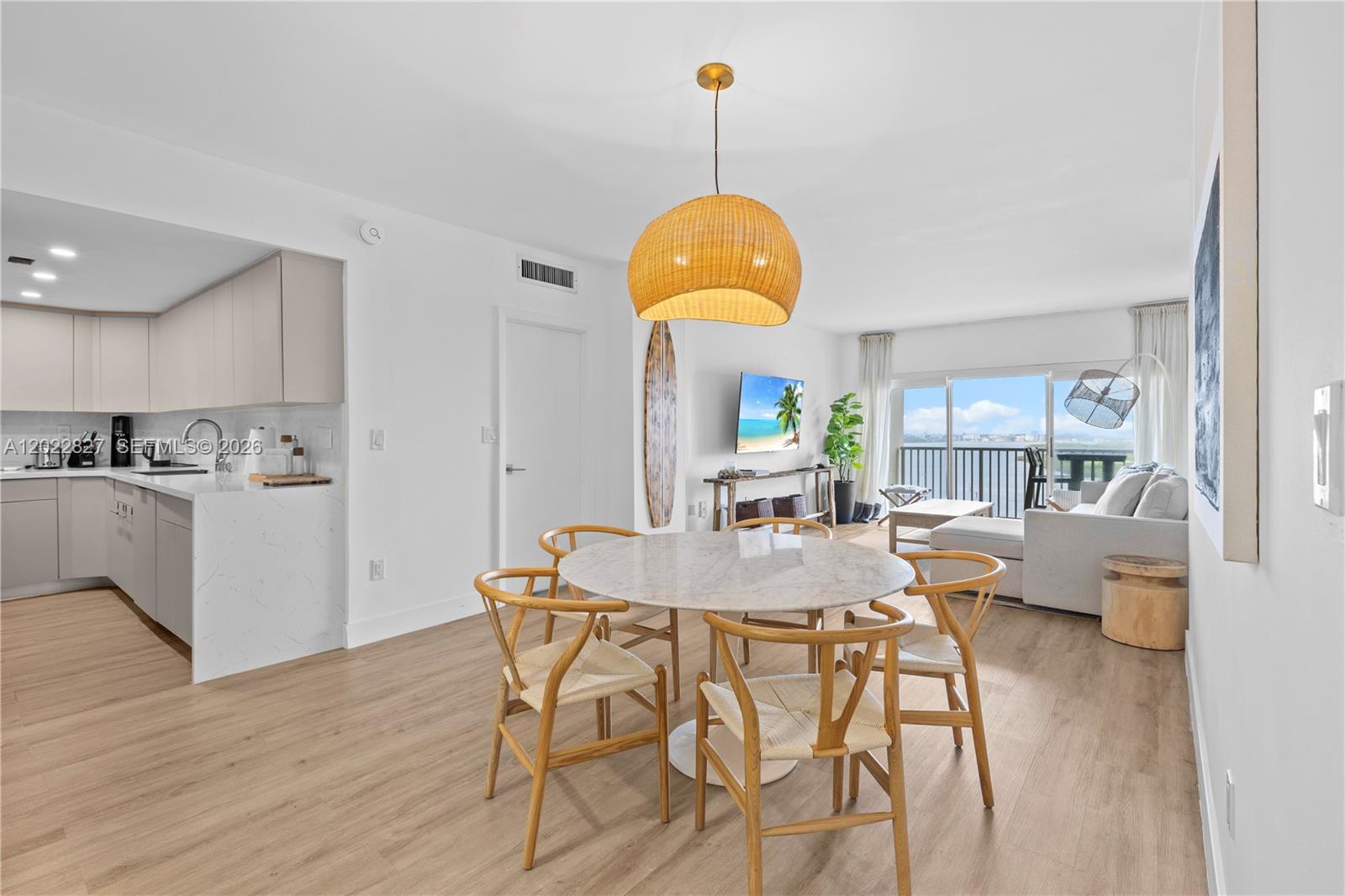 1504 1 / 2 762 sq. ft. $ 2026-05-20 0 Photo