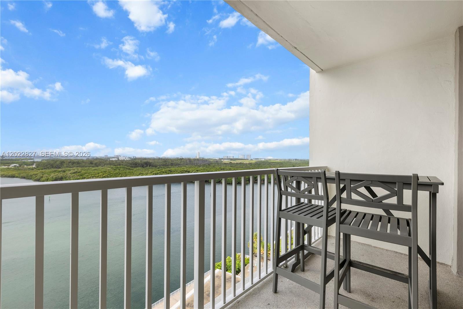 1504 1 / 2 762 sq. ft. $ 2026-05-20 0 Photo