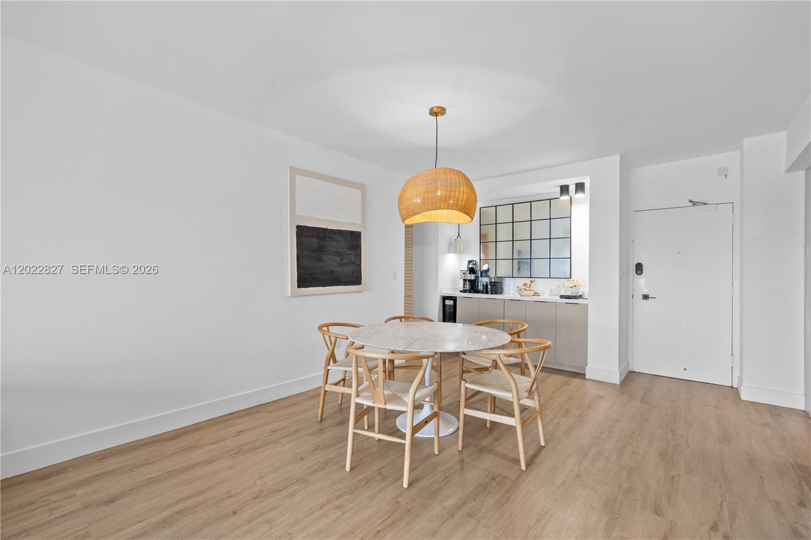 1504 1 / 2 762 sq. ft. $ 2026-05-20 0 Photo
