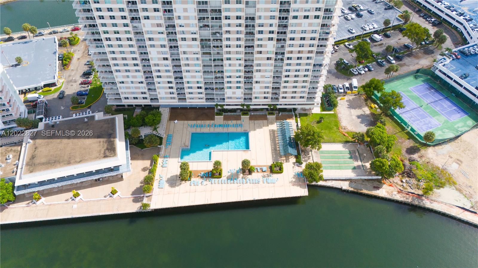 1504 1 / 2 762 sq. ft. $ 2026-05-20 0 Photo