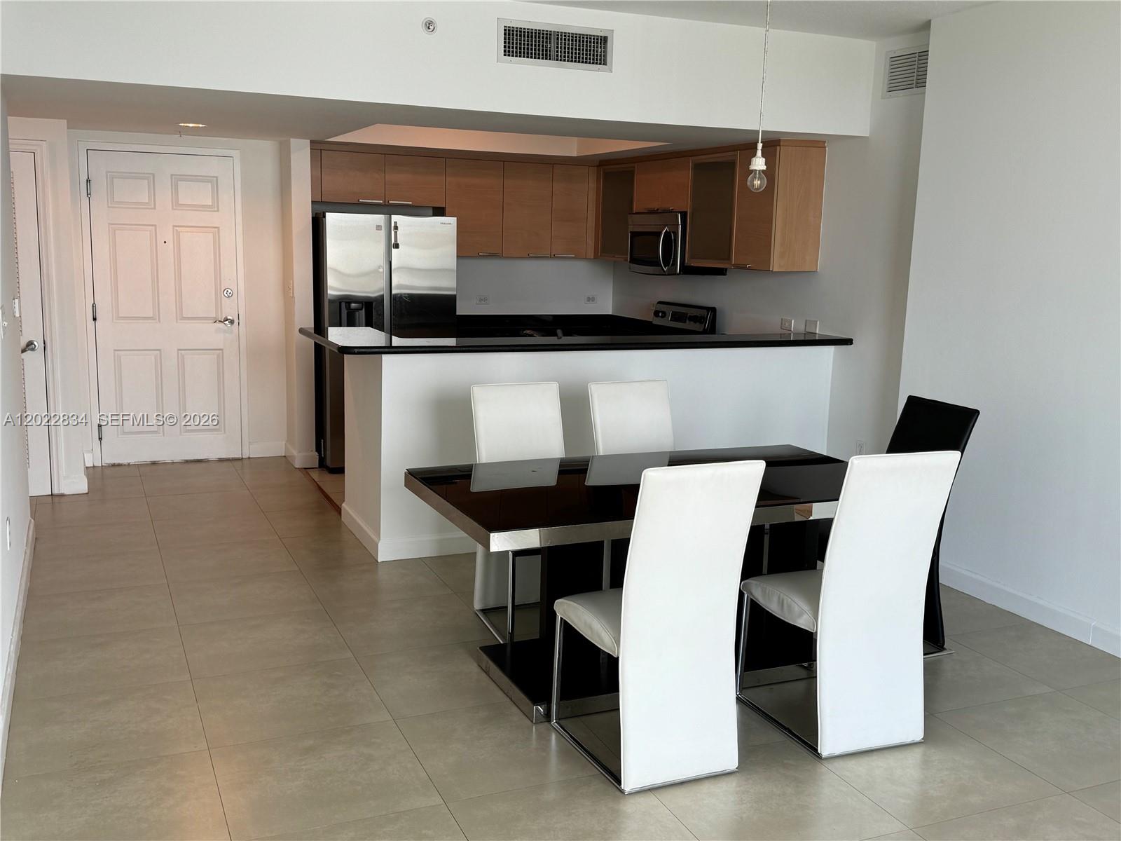 Photo of 140 Dixie Hwy  #521, Hollywood, Florida, 33020 - 
