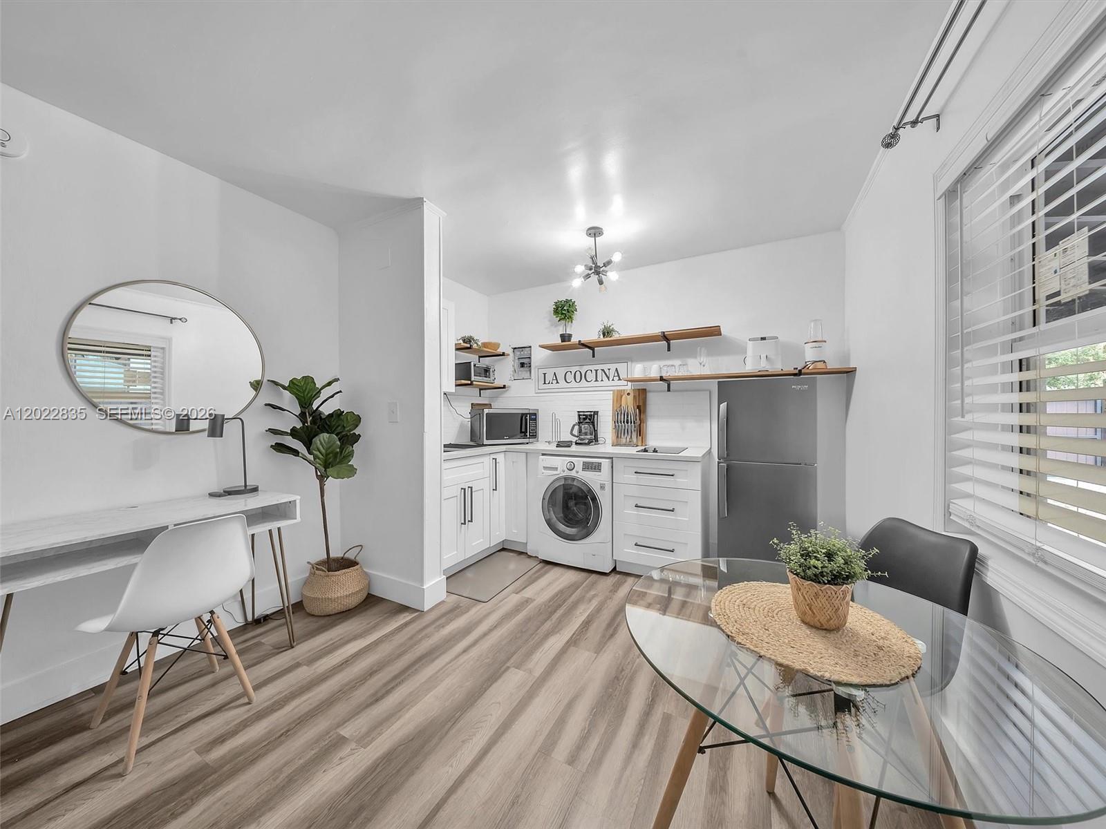 See details / 2276 sq. ft. $ 2026-05-20 0 Photo