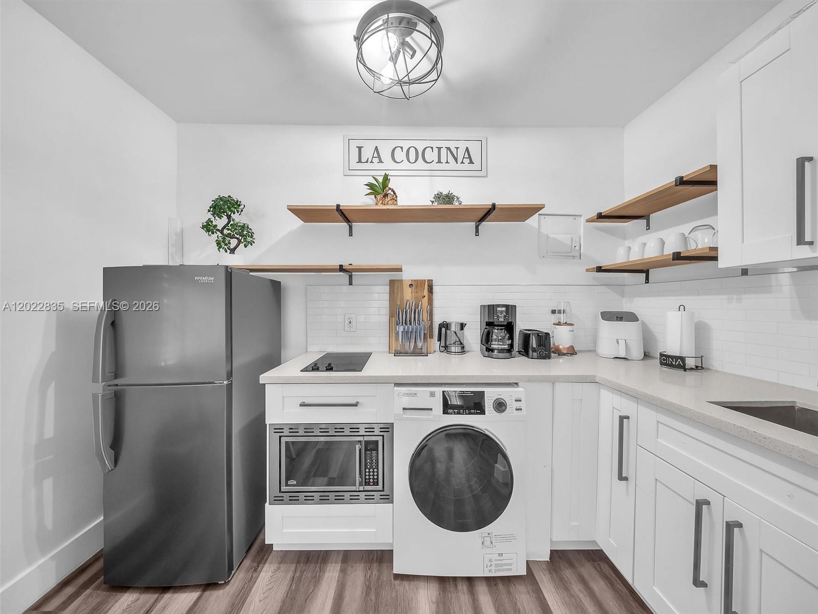 See details / 2276 sq. ft. $ 2026-05-20 0 Photo