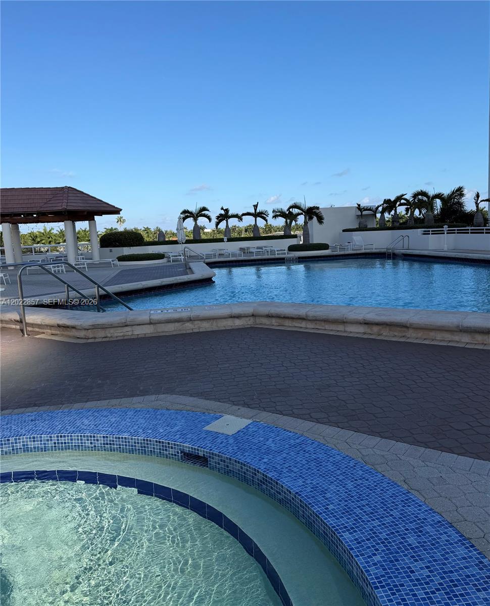 Photo of 20185 Country Club Dr  #1104, Aventura, Florida, 33180 - 