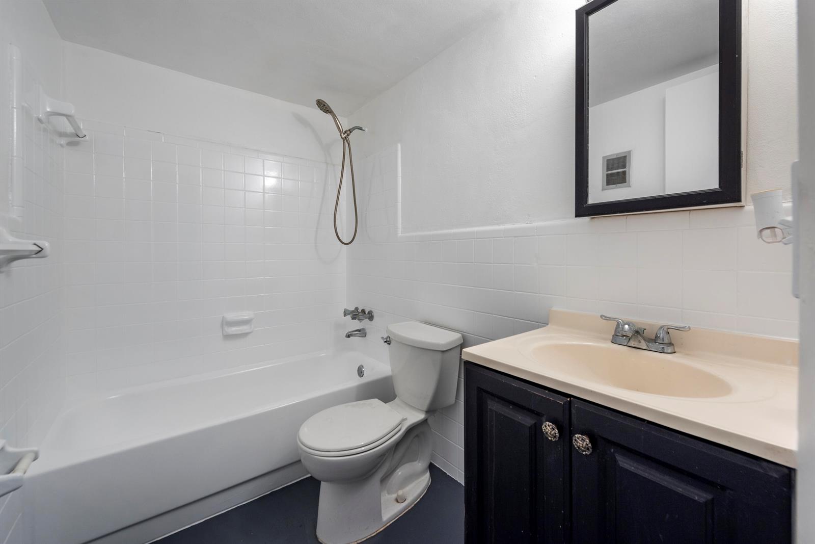See details 1-8 / 0 sq. ft. $ 2026-06-12 0 Photo