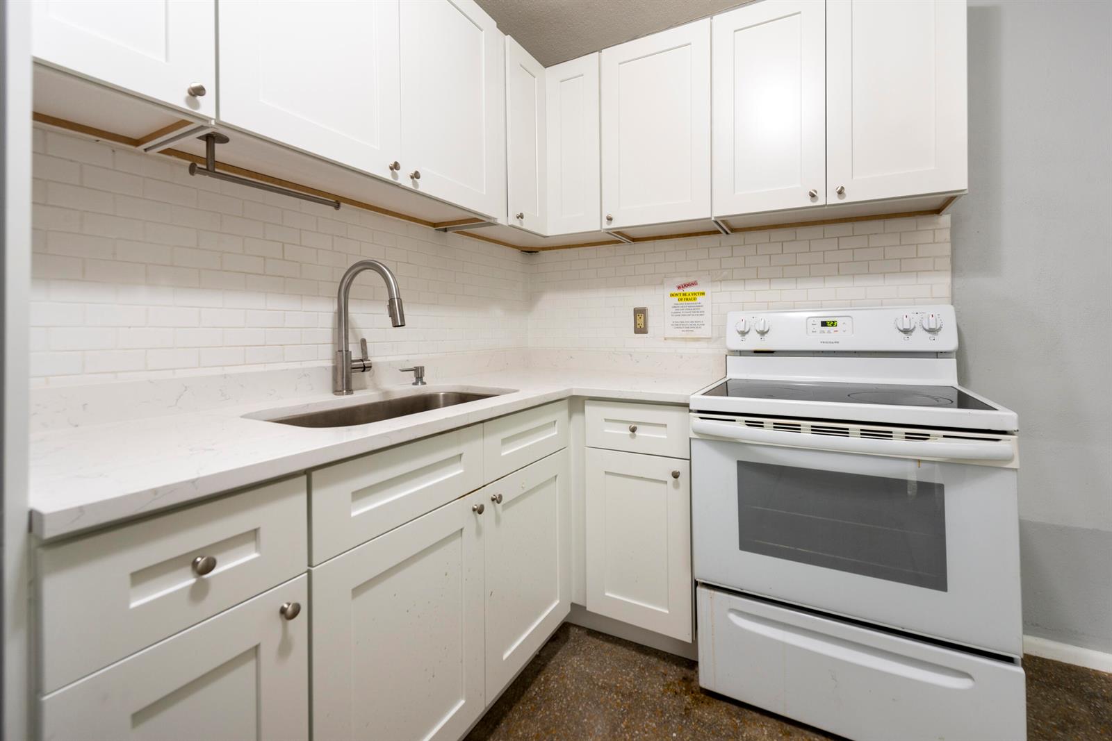 See details 1-8 / 0 sq. ft. $ 2026-06-12 0 Photo