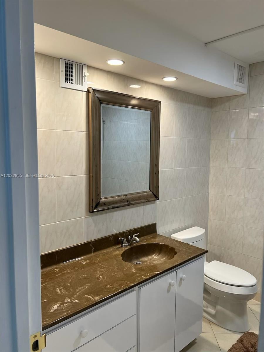 Photo of 2017 Ocean Dr  #808, Hallandale Beach, Florida, 33009 - 