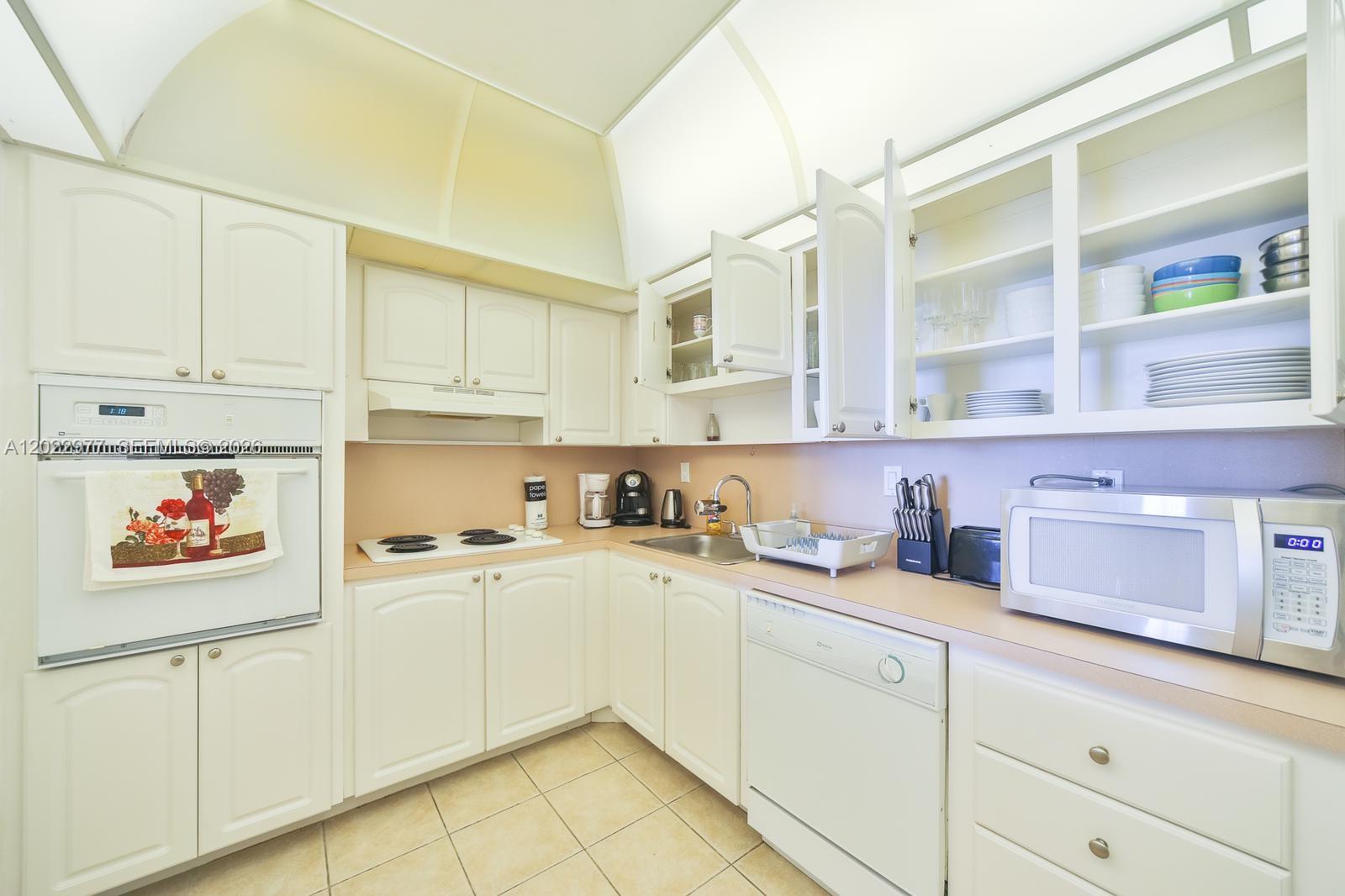 Photo of 19370 Collins Ave #622, Sunny Isles Beach, Florida, 33160 -