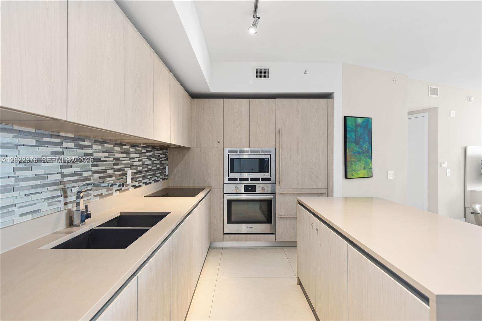 2209 1 / 1 841 sq. ft. $ 2026-05-21 0 Photo