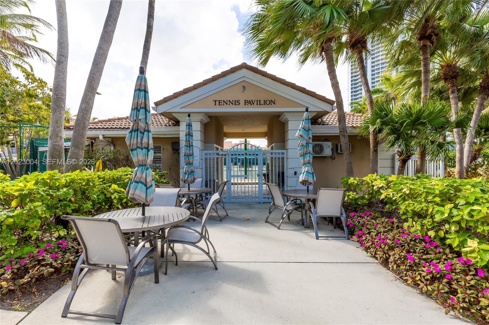 Photo of 21055 Yacht Club Dr  #2704, Aventura, Florida, 33180 - 