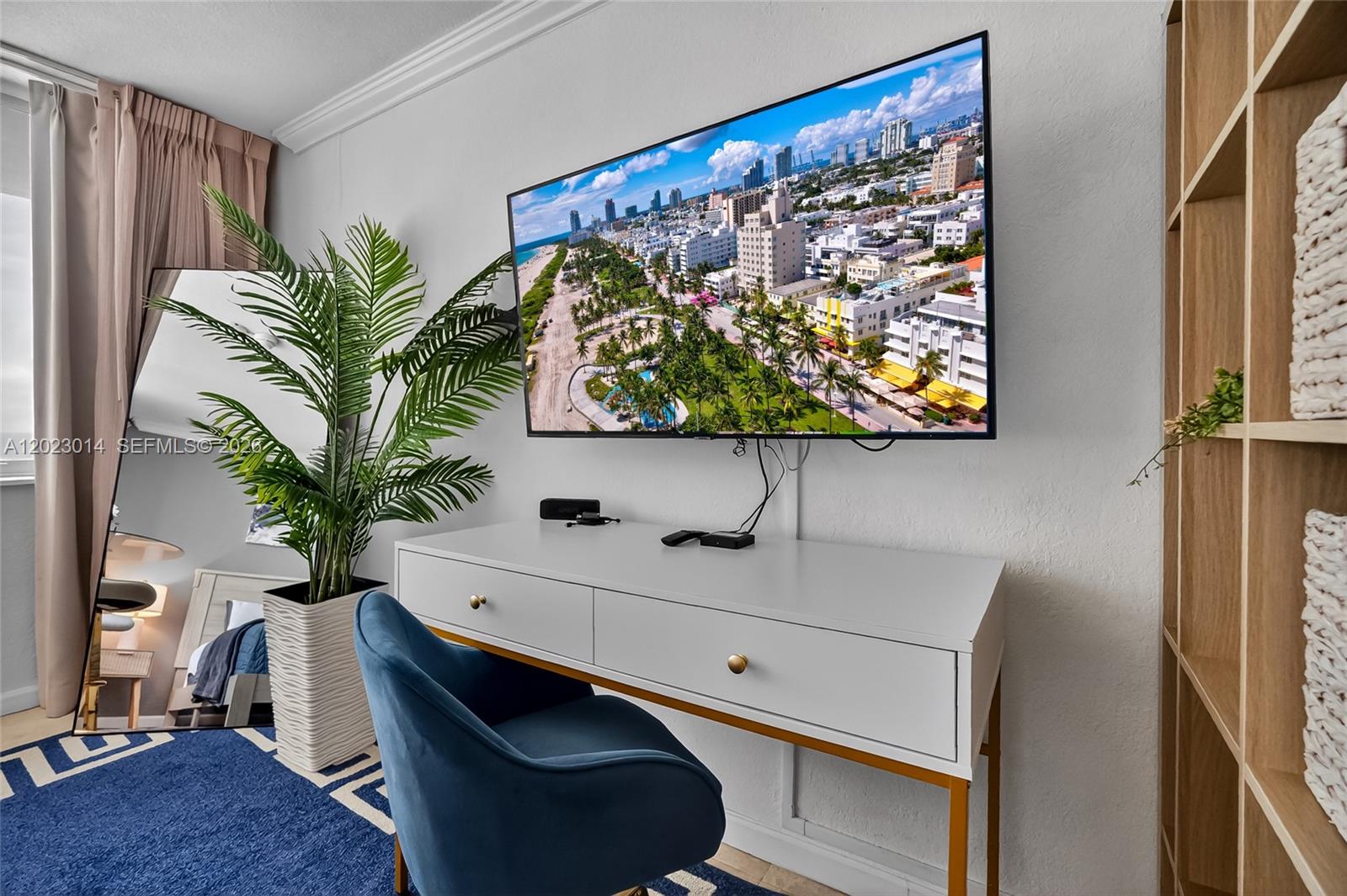 Photo of 19201 Collins Ave  #949, Sunny Isles Beach, Florida, 33160 - 