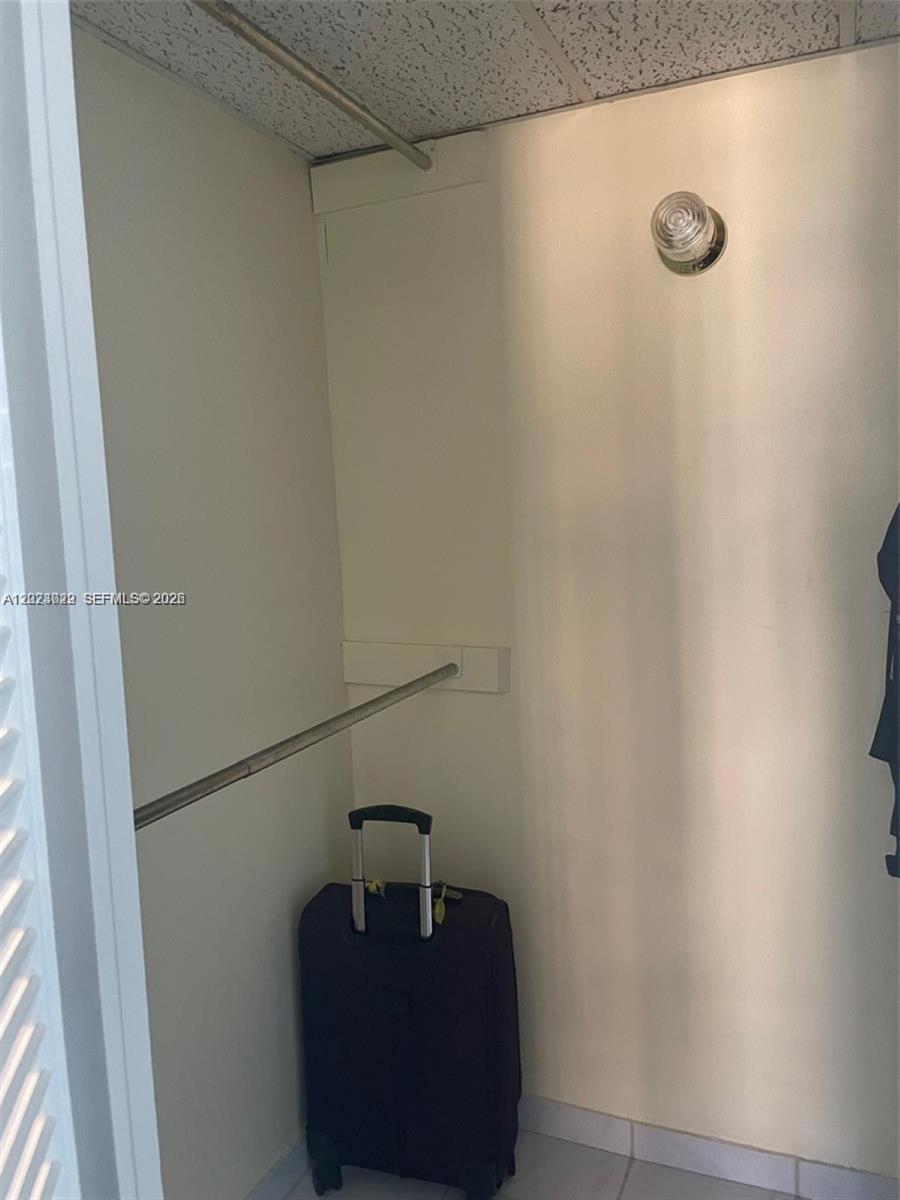 8K 1 / 2 870 sq. ft. $ 2026-05-27 0 Photo