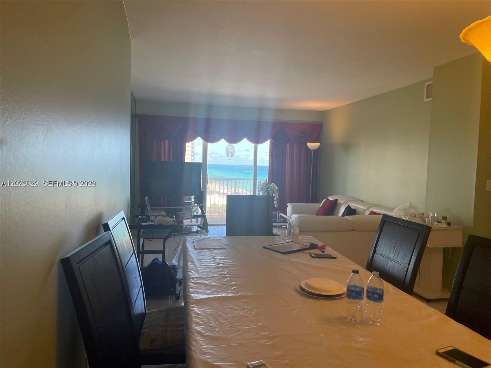 8K 1 / 2 870 sq. ft. $ 2026-05-27 0 Photo