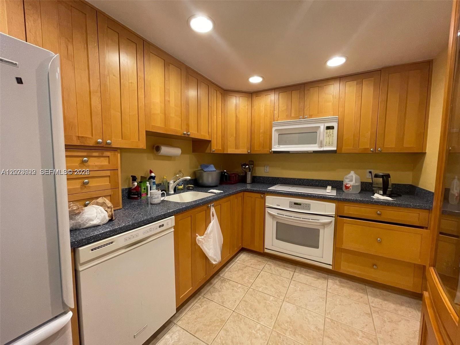8K 1 / 2 870 sq. ft. $ 2026-05-27 0 Photo