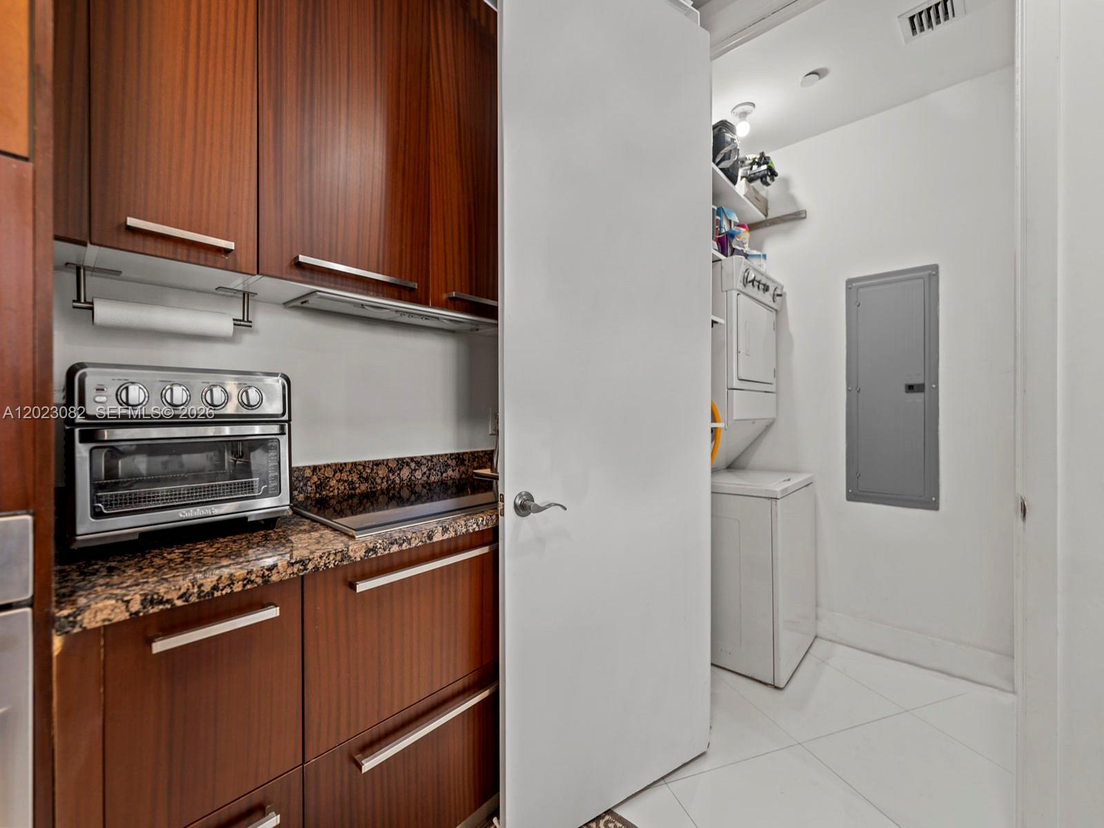 See details 403 2 / 2 1847 sq. ft. $ 2026-05-21 0 Photo