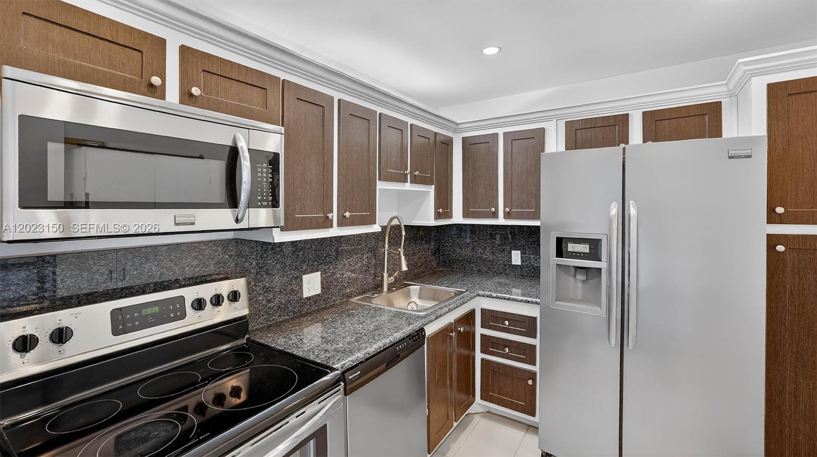 Photo of 20335 Country Club Dr  #502, Aventura, Florida, 33180 - 