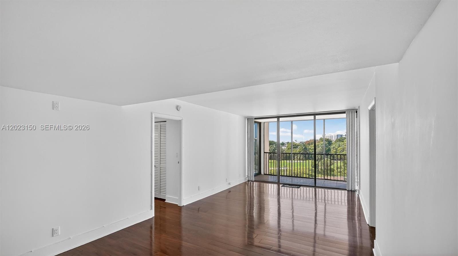 Photo of 20335 Country Club Dr  #502, Aventura, Florida, 33180 - 