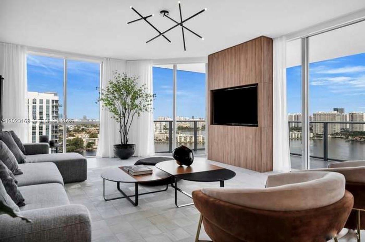 Photo of 17111 Biscayne Blvd #2209, North Miami Beach, Florida, 33160 -