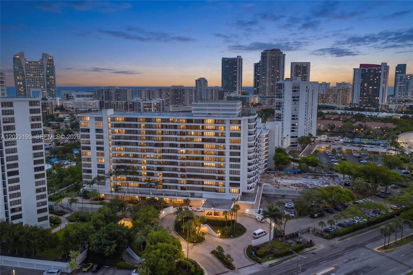 Photo of 500 Three Islands Blvd #1008, Hallandale Beach, Florida, 33009 - virtually staged