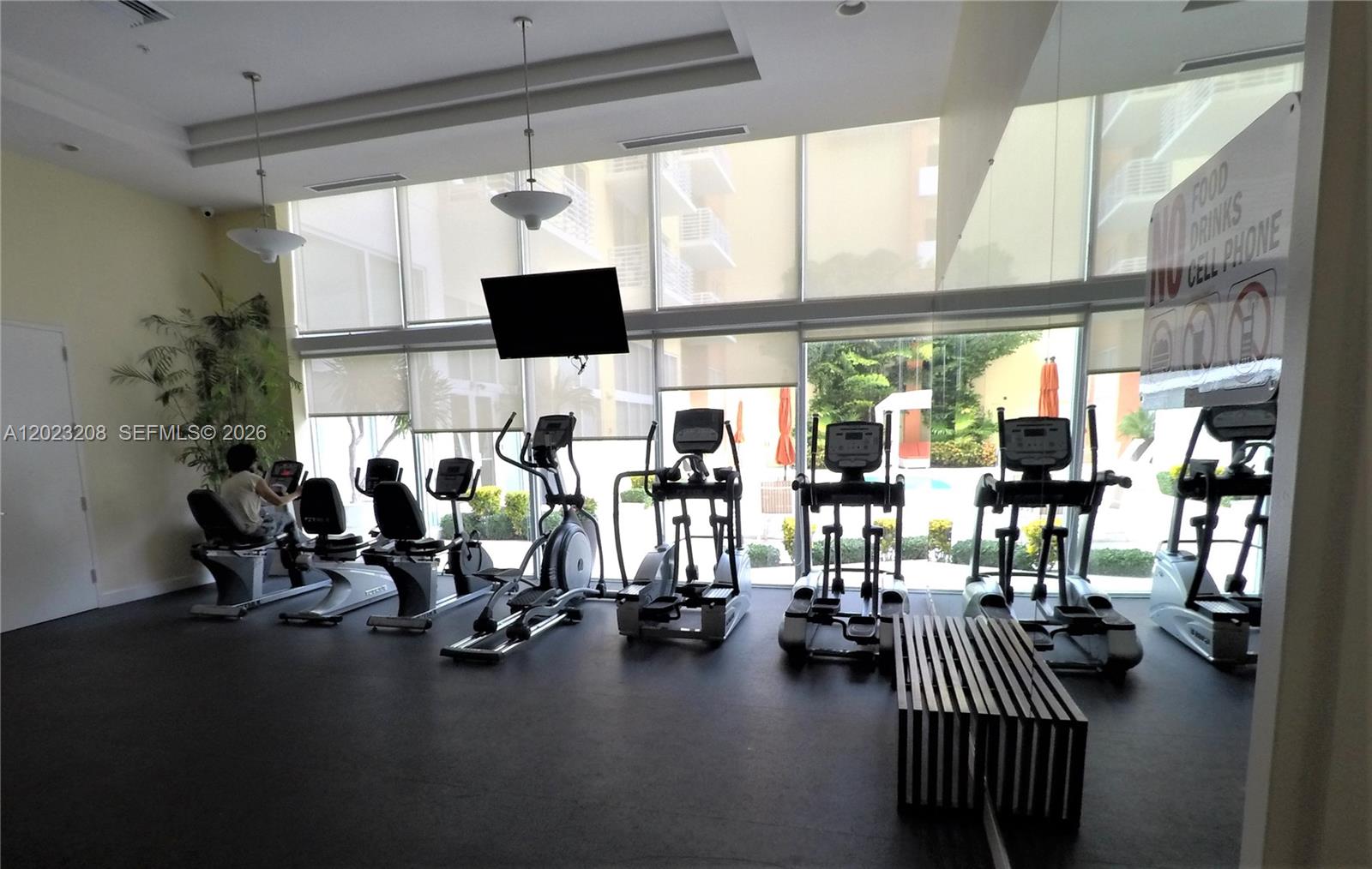 Photo of 2775 187th St #314, Aventura, Florida, 33180 - Large gym