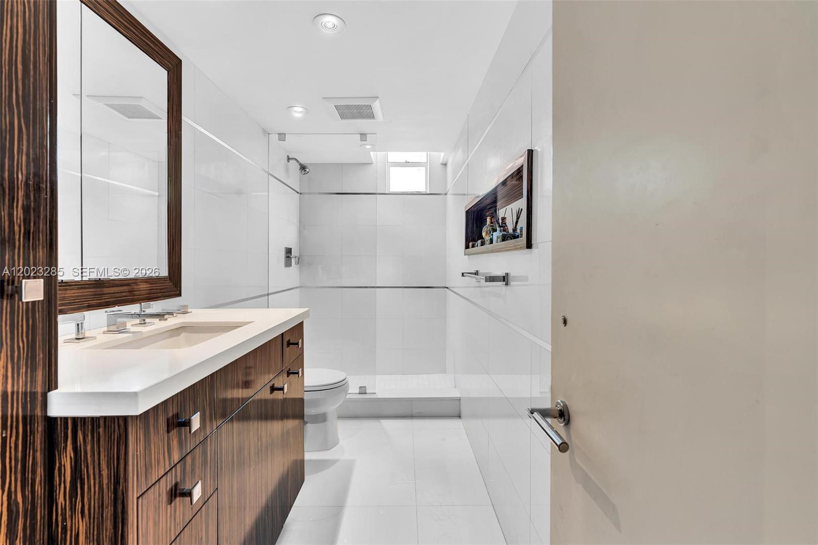 Photo of 2500 Parkview Dr  #1514, Hallandale Beach, Florida, 33009 - 
