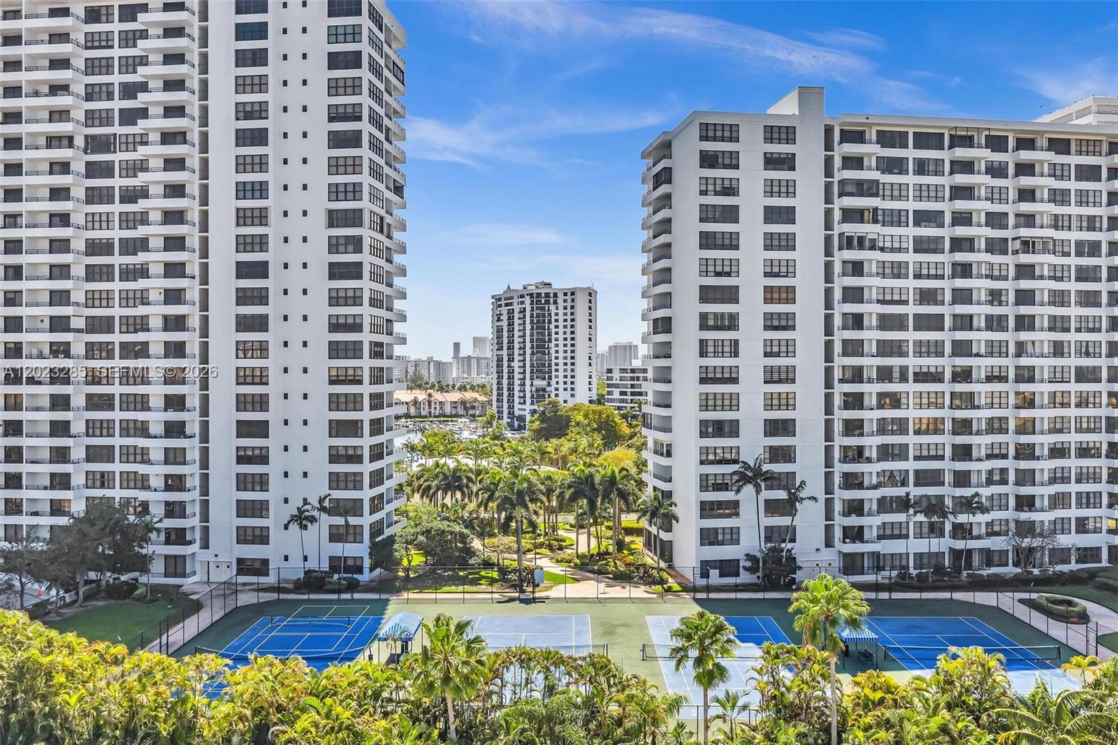 Photo of 2500 Parkview Dr  #1514, Hallandale Beach, Florida, 33009 - 