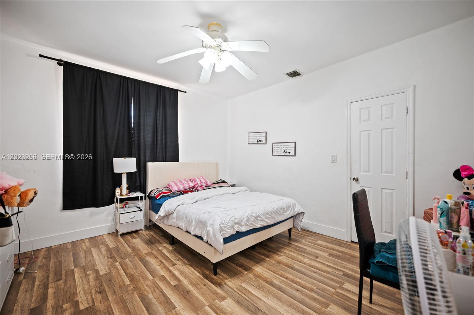 See details / 5294 sq. ft. $ 2026-06-04 0 Photo