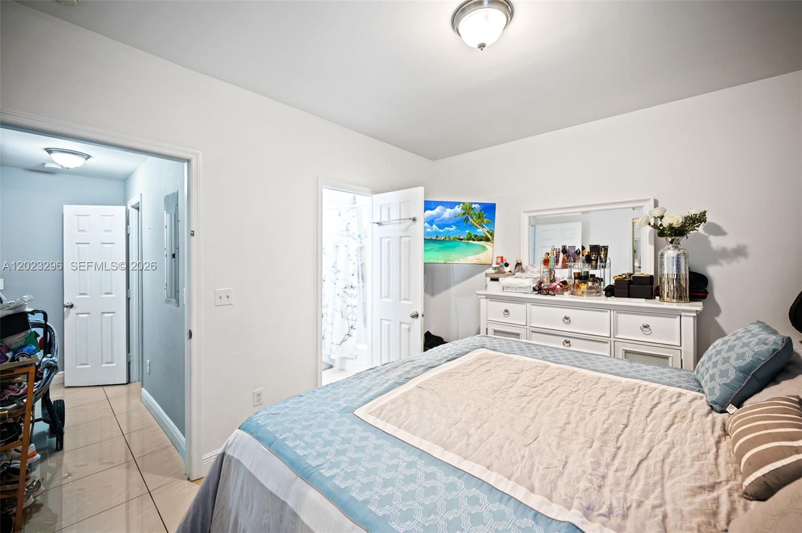See details / 5294 sq. ft. $ 2026-06-04 0 Photo