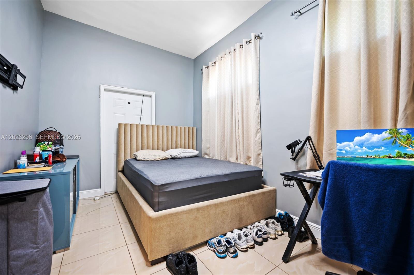See details / 5294 sq. ft. $ 2026-06-04 0 Photo