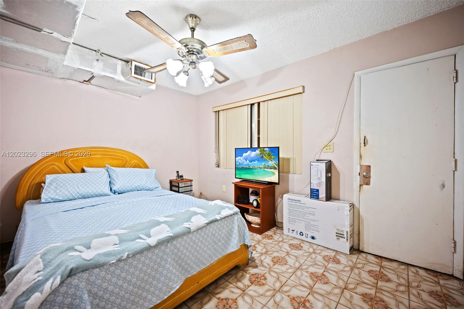 See details / 5294 sq. ft. $ 2026-06-04 0 Photo