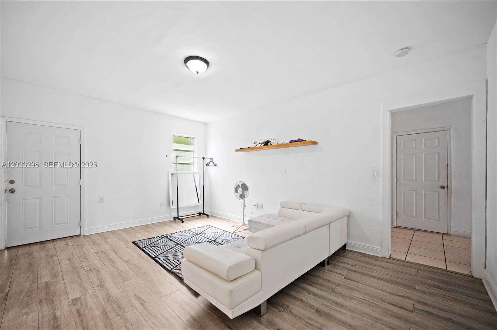 See details / 5294 sq. ft. $ 2026-06-04 0 Photo