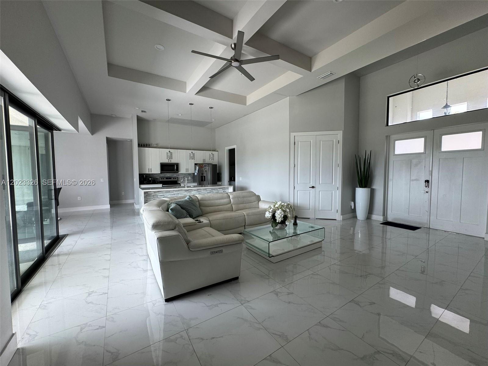 Ver detalles 113 3 / 3 sq. ft. $ 2026-05-21 0 foto
