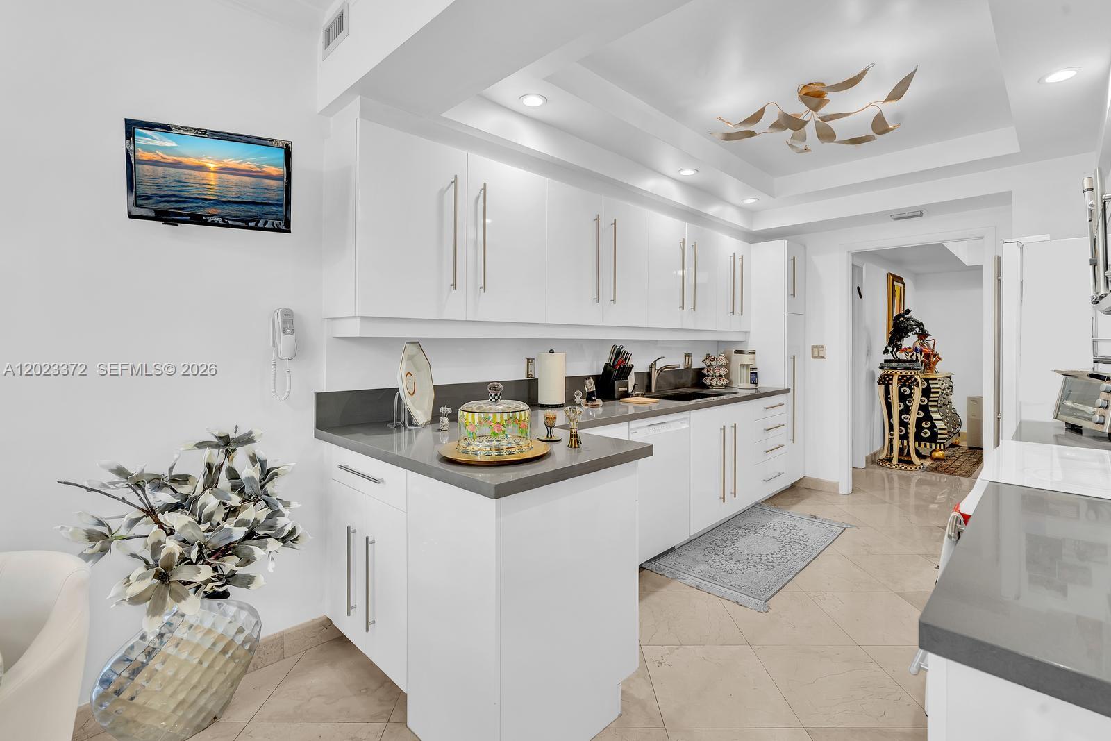 305 2 / 2 1750 sq. ft. $ 2026-05-21 0 Photo