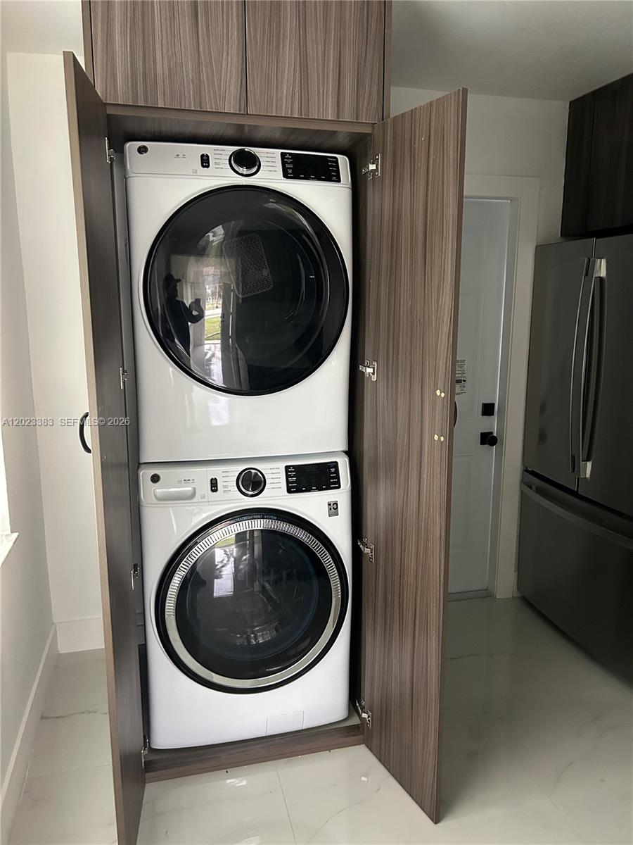 See details / 1728 sq. ft. $ 2026-05-21 0 Photo